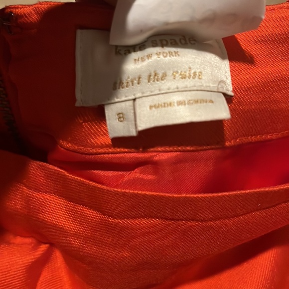 Size 8 Kate Spade Vibrant Orange Skirt with Pockets - Picture 2 of 3